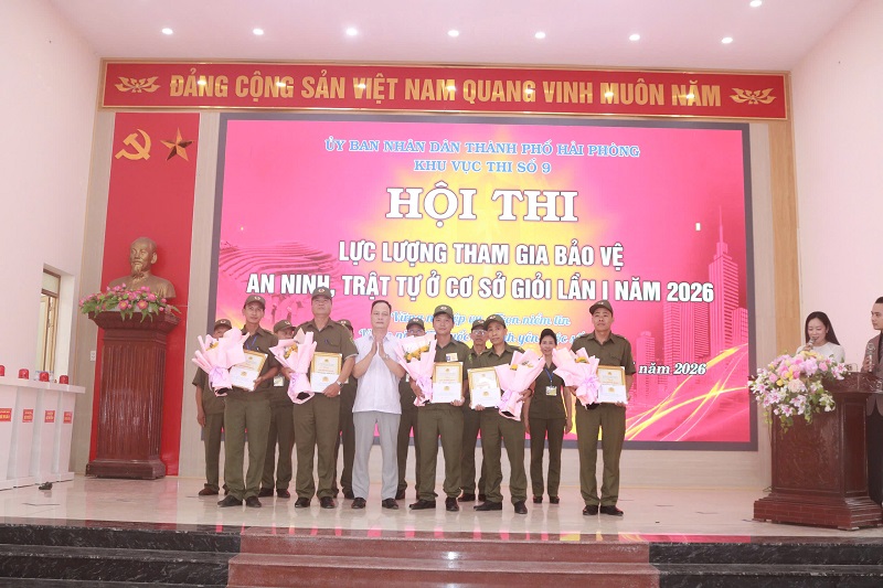 Hội thi lực lượng tham gia bảo vệ ANTT ở cơ sở giỏi lần thứ I – Khu vực thi số 9: Đội tuyển xã Cẩm Giang đoạt giải Nhất